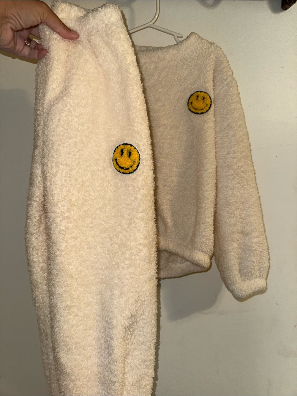 Lola + The Boys Cream Plush Smiley Crew & Pants Set